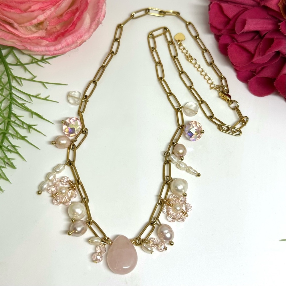 NEW⚜️Rose Quartz Freshwater Pearl & Crystal Flower Charm Necklace - Picture 2 of 8